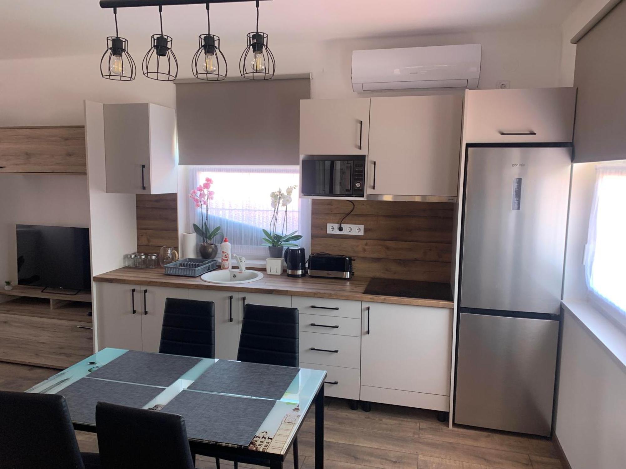 Agora Apartman Хайдусобосло Экстерьер фото